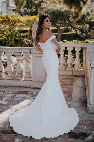 R3653 by Allure Romance - view 4 of 7