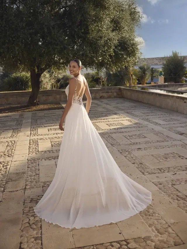 Grand by Modeca Bridal - view 8 of 9