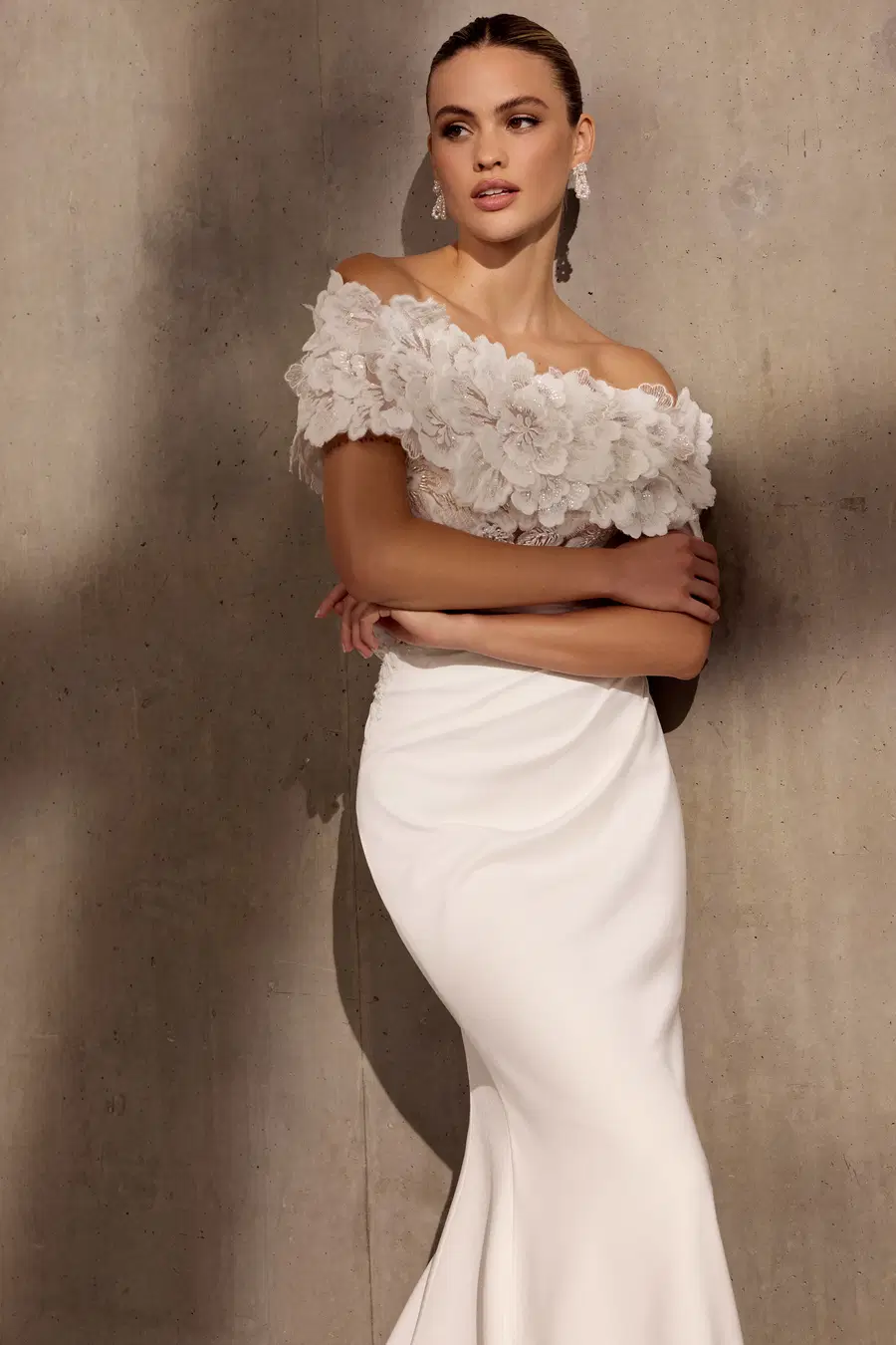 Waldorf by Avenue by Josephine Scott - view 3 of 15