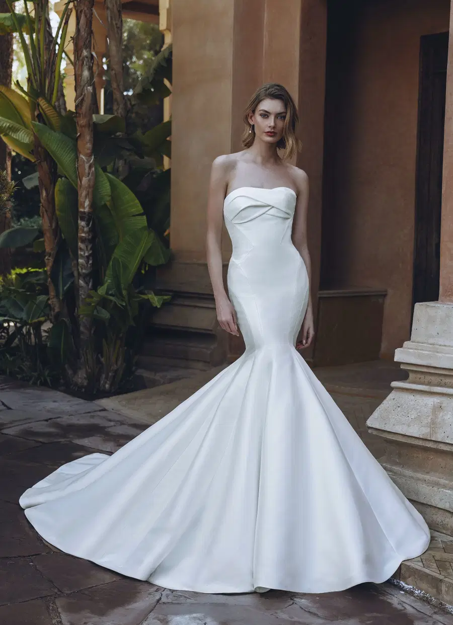 UMARA by Enzoani - view 2 of 7
