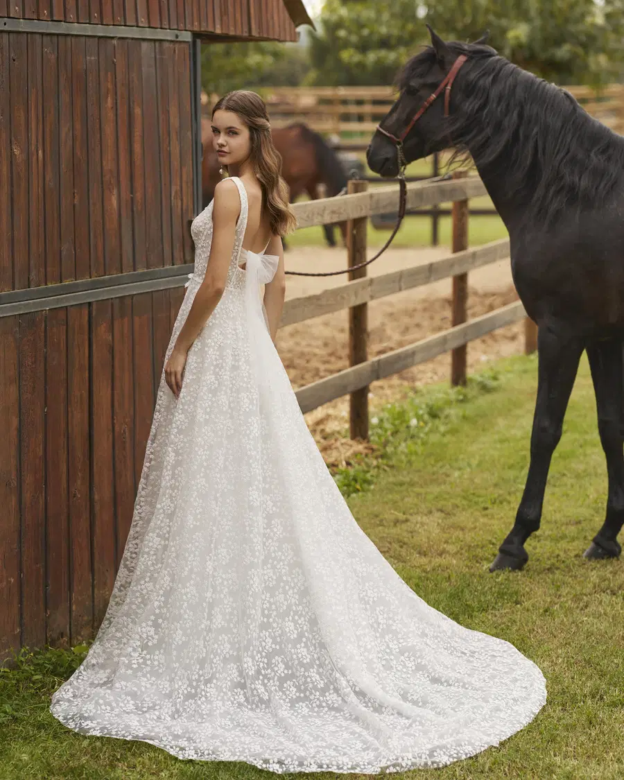 Nuisa by Alma Novia - view 2 of 4