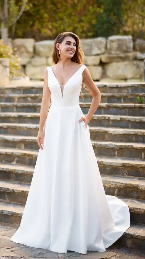 Style AA-26608 wedding dress by Avec Amour by Très Chic, A-line, satin