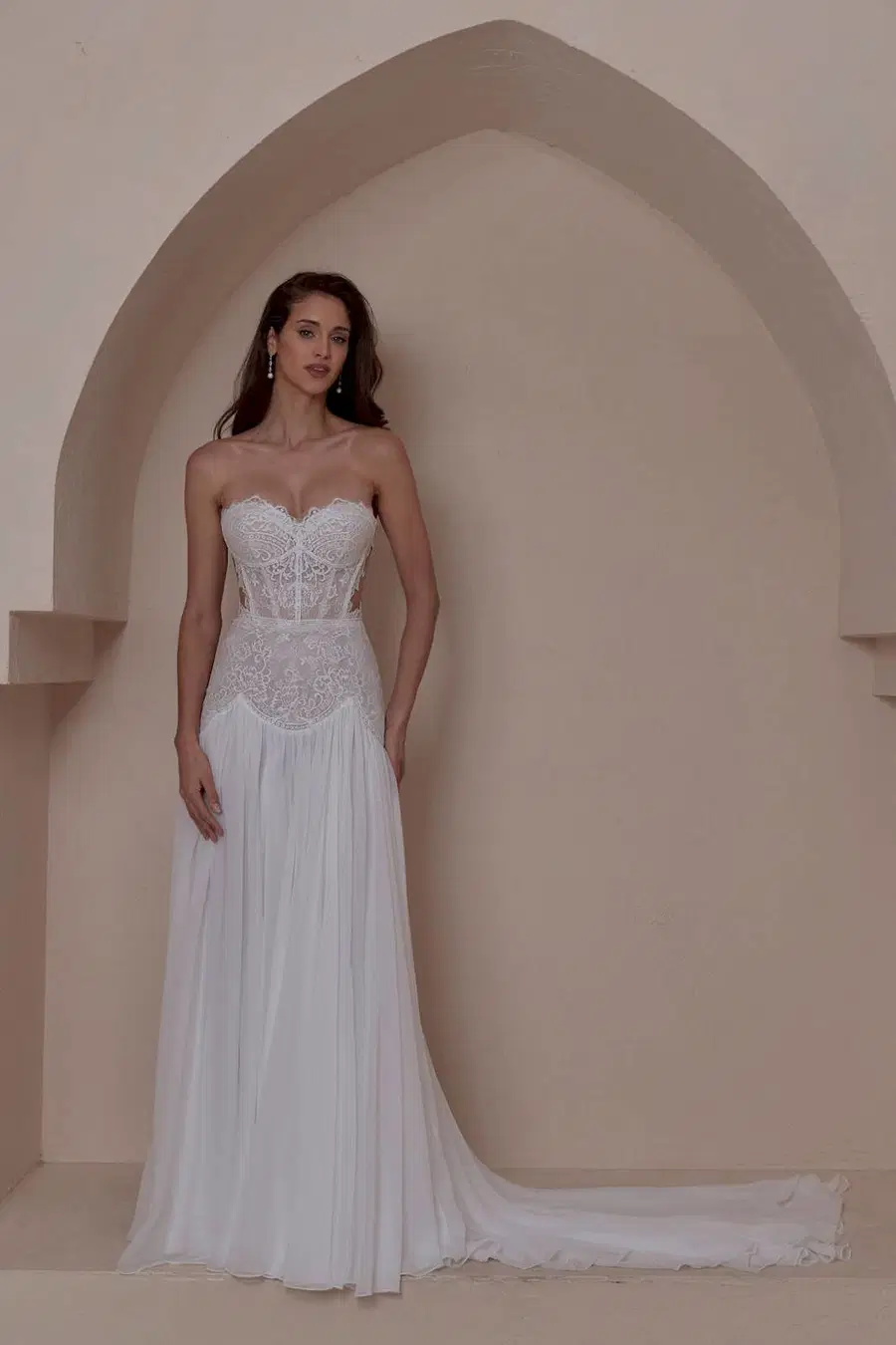 LP2635 Marlowe by Calla Blanche: Trumpet silhouette, sweetheart neckline, sleeveless, lace