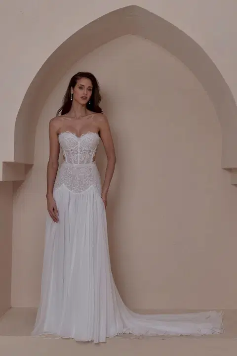 LP2635 Marlowe wedding dress by Calla Blanche, trumpet, lace