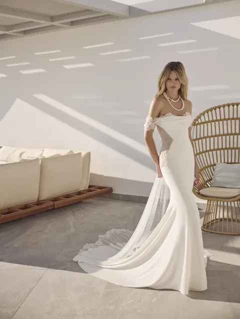 Isaly wedding dress by Modeca Bridal, fit & flare, crepe
