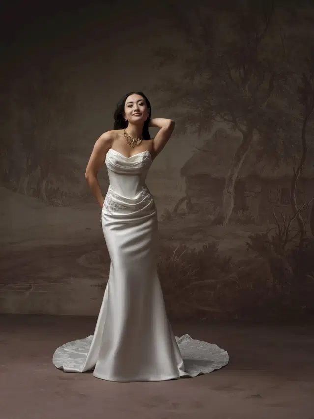 YADIRA by Sottero & Midgley: A-Line silhouette, sweetheart neckline, cap sleeves, lace