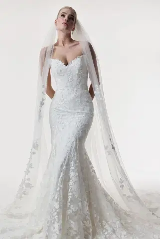 Evelyn by Josephine Scott - view 3 of 7