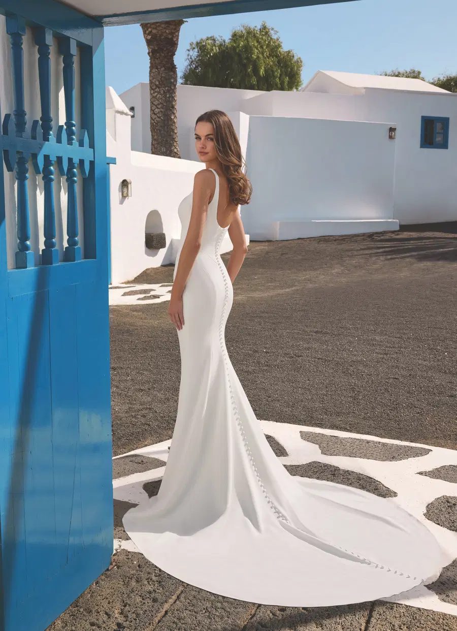 Elisha by Enzoani - view 3 of 3