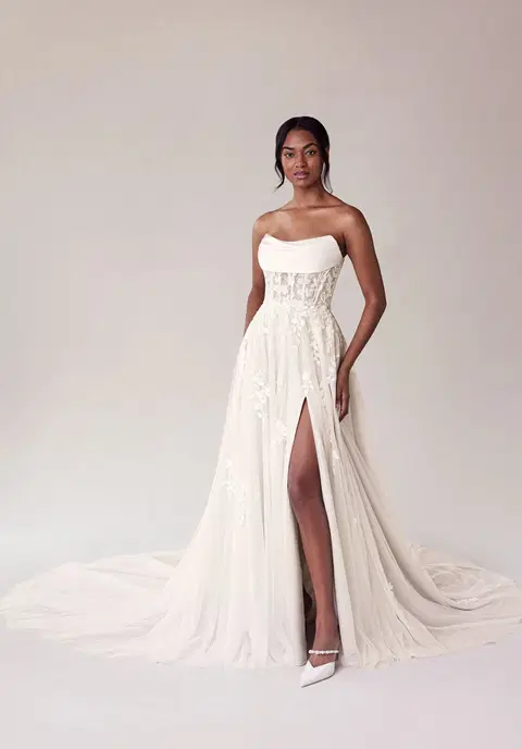 Summer wedding dress by Mori Lee, A-line, lace