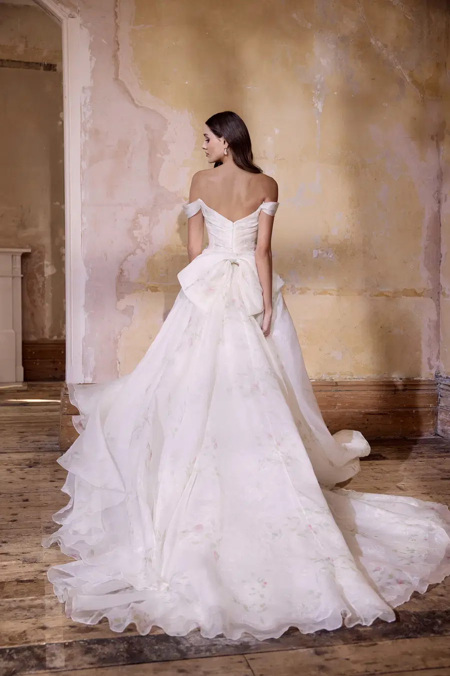 Geneveive by Josephine Scott - view 8 of 13