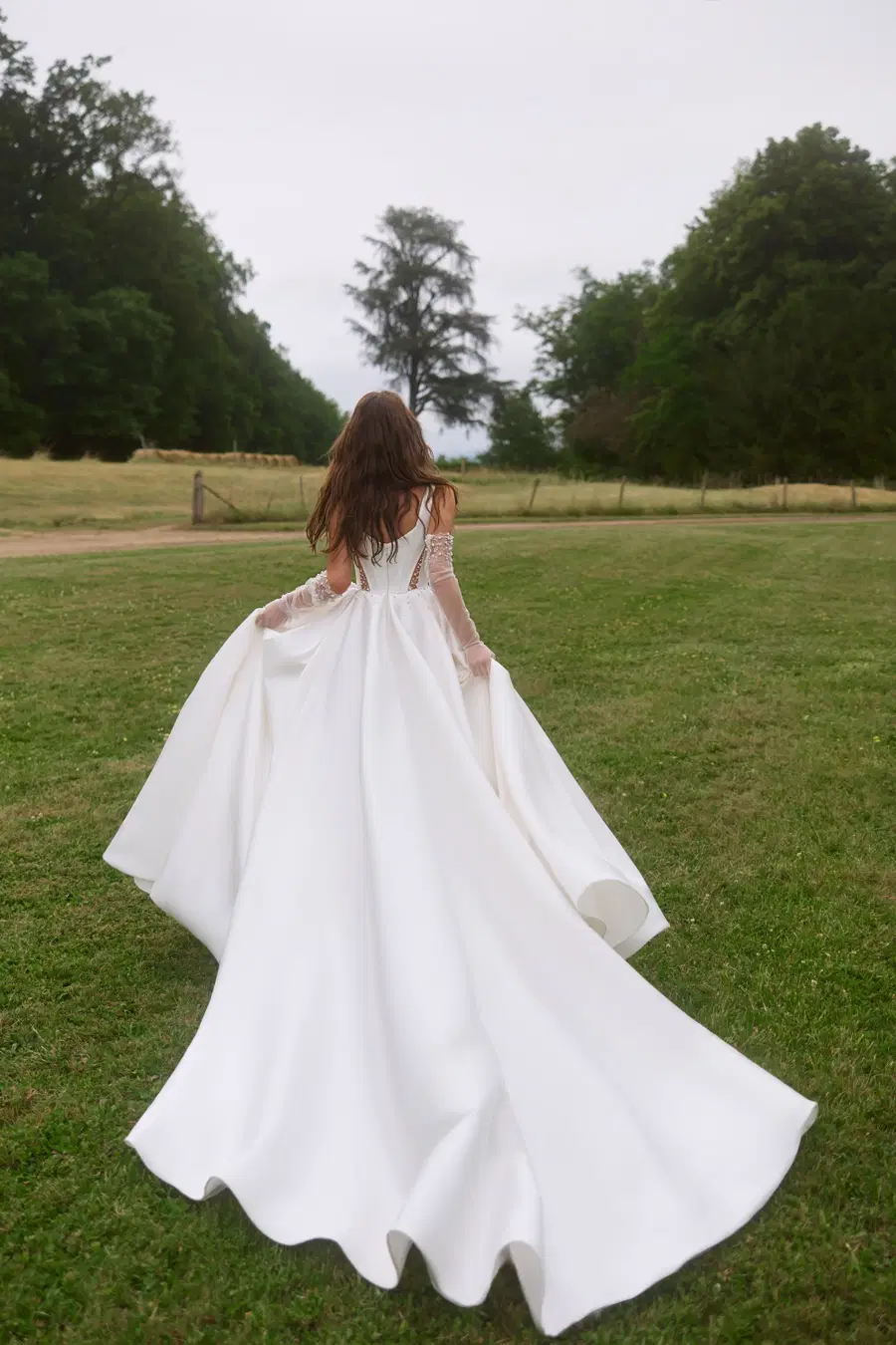 Belinda by Anne Mariée - view 6 of 7