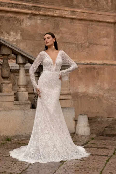 Style 8328 wedding dress by Monica Loretti, fit & flare, lace