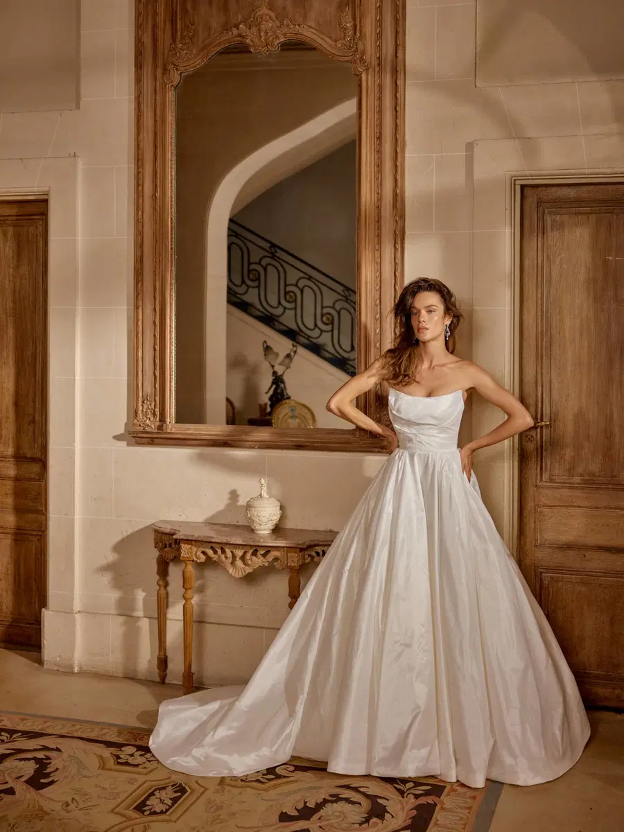 Melissa by Justin Alexander - view 3 of 6