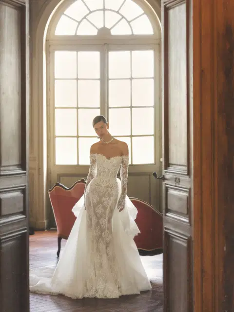 Encore wedding dress by Wona Concept, lace, sweetheart