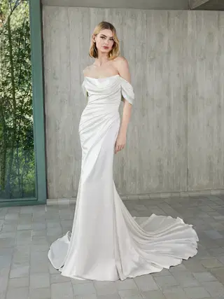 VIVIAMA by Pronovias - view 3 of 4