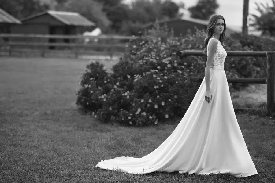 Nazeli by Alma Novia - view 4 of 4