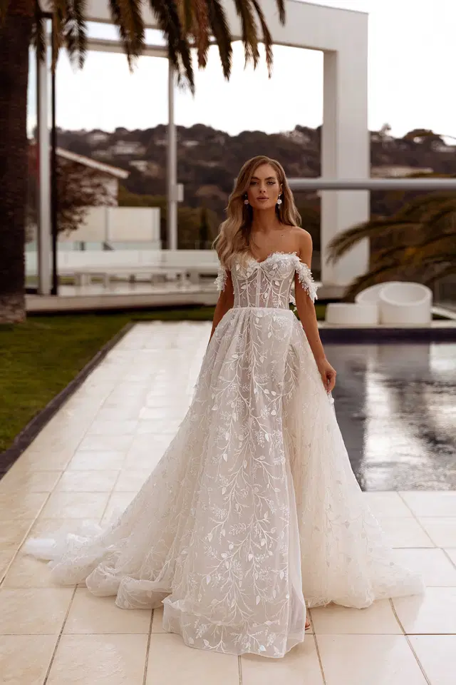 Sally by Tina Valerdi: A-Line silhouette, sweetheart neckline, short sleeves, tulle