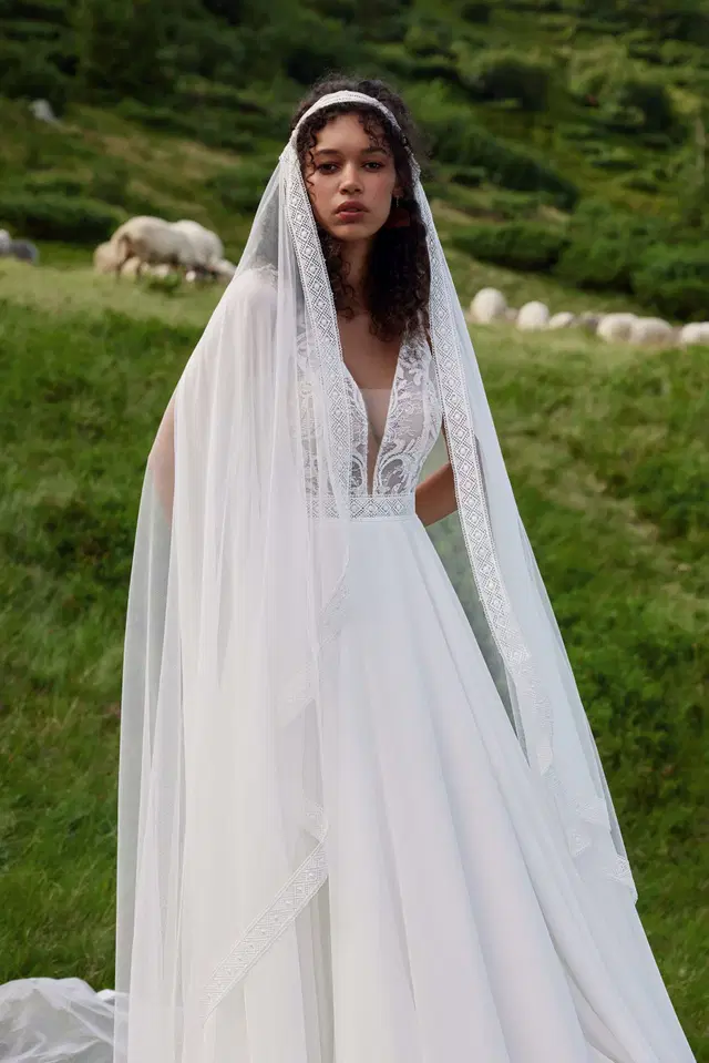 Allesia by Ariamo Boho - view 2 of 3