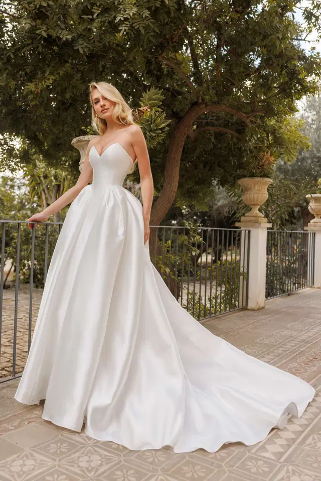 Limited by Jarice: Ball Gown silhouette, sweetheart neckline, mikado