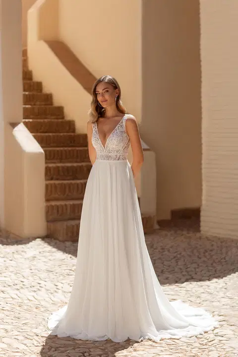Style 8243 wedding dress by Monica Loretti, A-line, chiffon