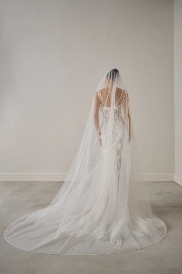 Ambrosia by Justin Alexander Signature - view 8 of 8