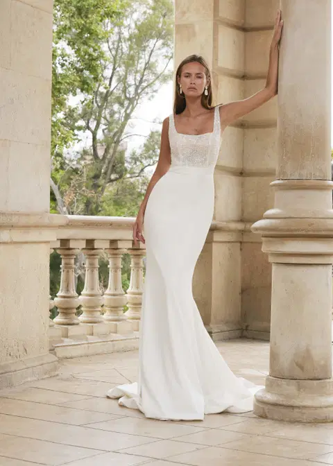 Sol wedding dress by Serravalle, trumpet, crepe