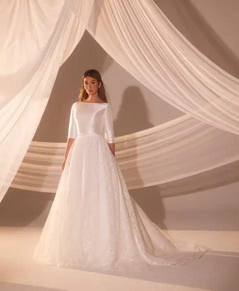Style RB7013 wedding dress by Rachel Allan, tulle, boat neck