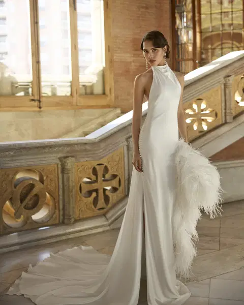 Bia wedding dress by Rosa Clara, straight, satin