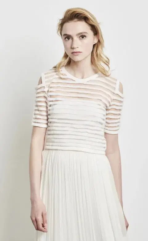 Love Me Sweet wedding dress by Kisui, straight, tulle