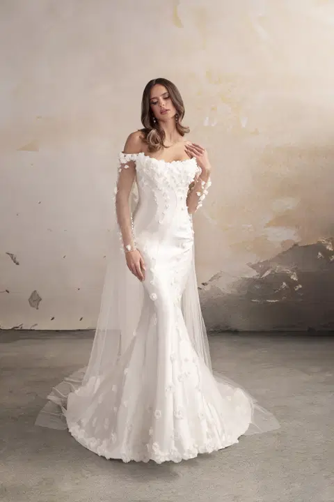 Largartha wedding dress by Donna Salado Couture, fit & flare, tulle