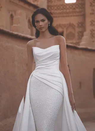 Tallulah by Enzoani - view 6 of 8