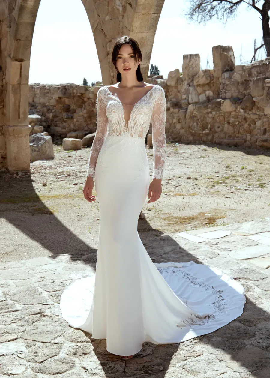 Shanghai by Dando London: Trumpet silhouette, V-neck neckline, long sleeves, crepe