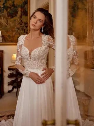 Myla by Justin Alexander - view 3 of 4