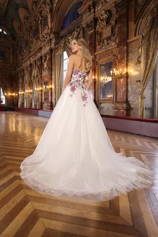 Eva by Azuree Bridal - view 4 of 4