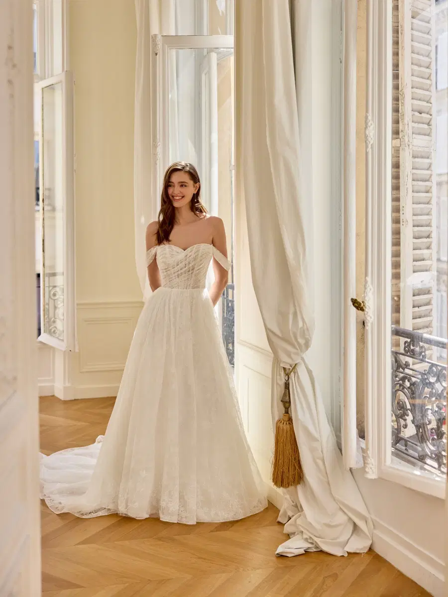 Anabelle by Adore: A-Line silhouette, sweetheart neckline, sleeveless, lace