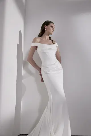 Bailey by Avenue by Josephine Scott - view 3 of 4