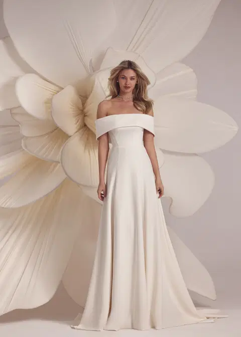 Poema wedding dress by Eva Lendel, A-line, satin