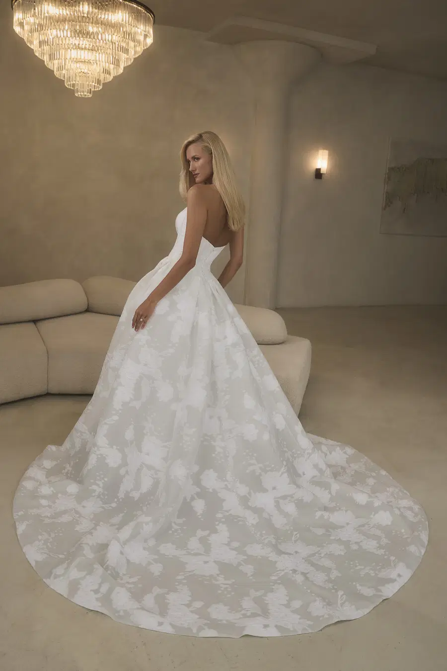 2640 by Casablanca Bridal - view 4 of 17