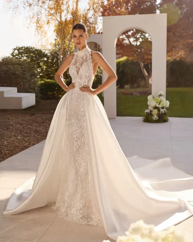 NIDIA by Rosa Clara: Mermaid silhouette, high / halter neckline, sleeveless, lace