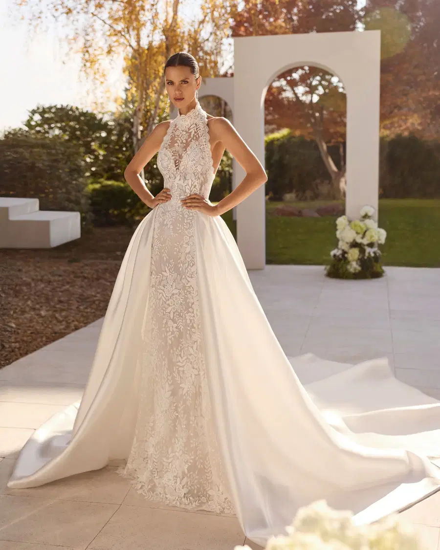 NIDIA by Rosa Clara: Mermaid silhouette, high / halter neckline, sleeveless, lace