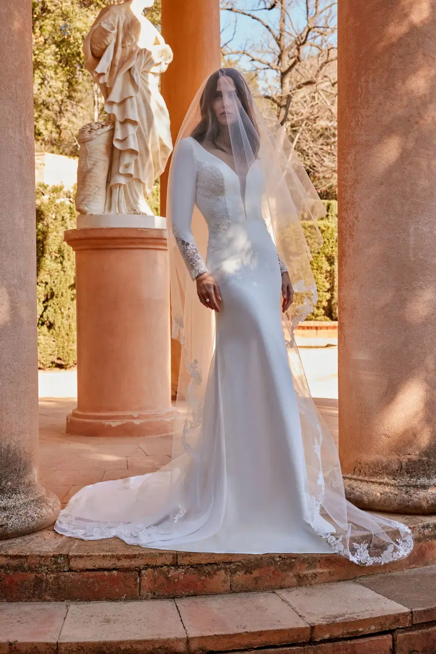 LINDA by Serravalle - view 2 of 4