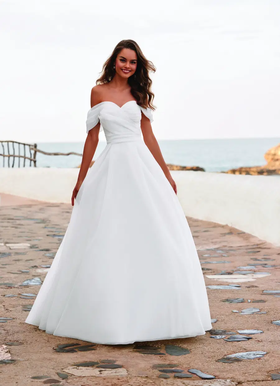 DAISIE by Enzoani - view 3 of 7