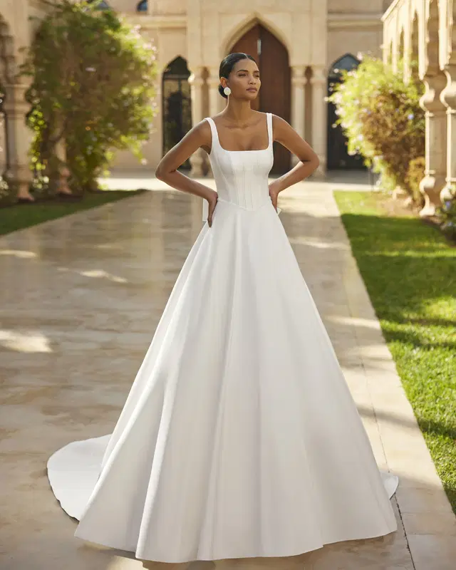 Oneida by Rosa Clara: A-Line silhouette, square neckline, sleeveless, mikado