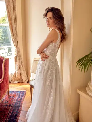 Melina by Justin Alexander - view 4 of 6