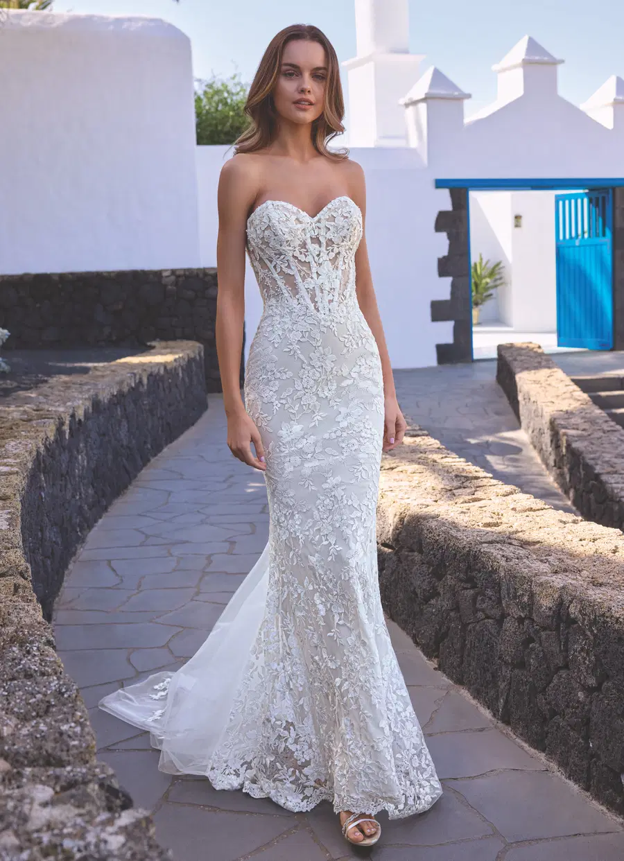 Estrella by Enzoani - view 4 of 5