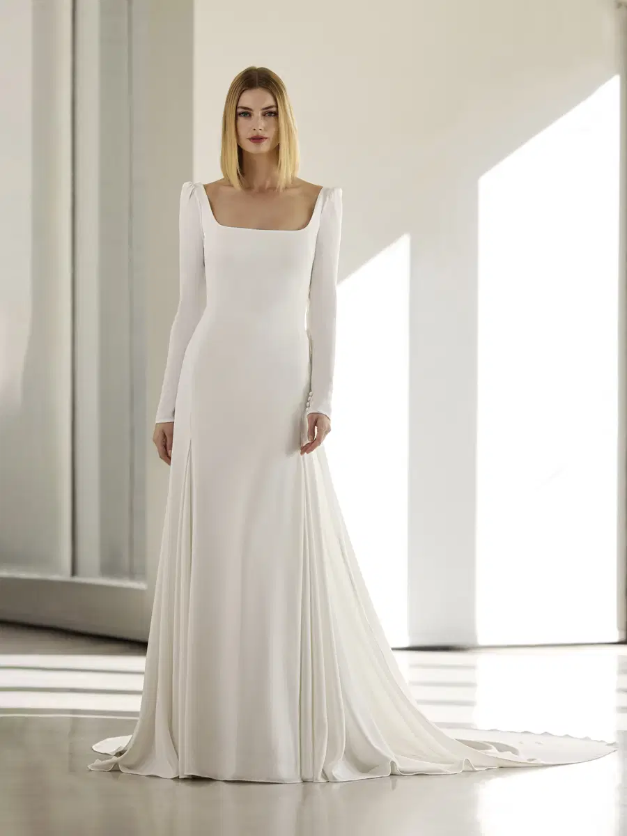 JULIENNE by Pronovias: A-Line silhouette, square neckline, long sleeves, crepe