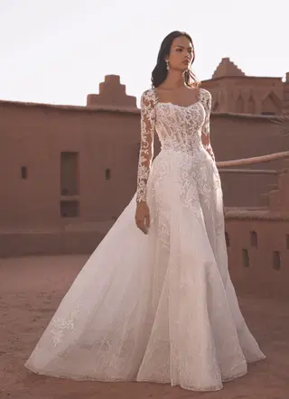 Tabitha by Enzoani - view 5 of 8