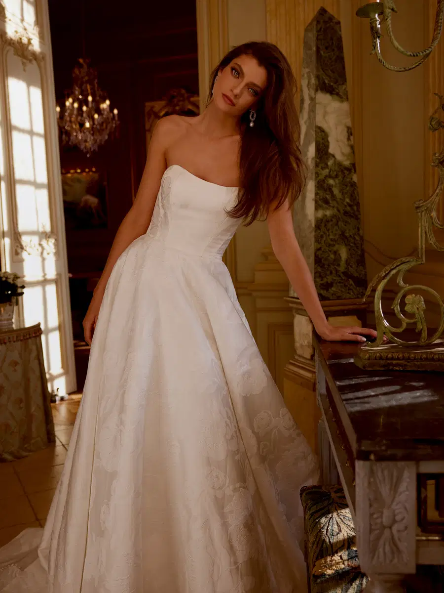 Josette by Justin Alexander - view 3 of 8