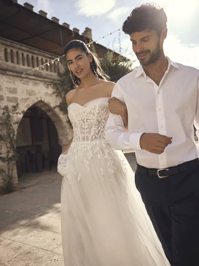 Mairen von Modeca Bridal: A-Linie, Herz-Ausschnitt, Tüll