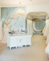 Inside Chameleon Bride